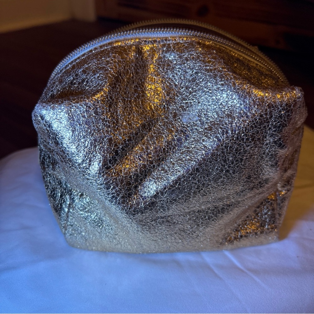 Source Unknown Metallic Gold Makeup Pouch